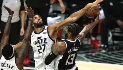  米切尔四十五分骑士爆冷击溃卫冕冠军