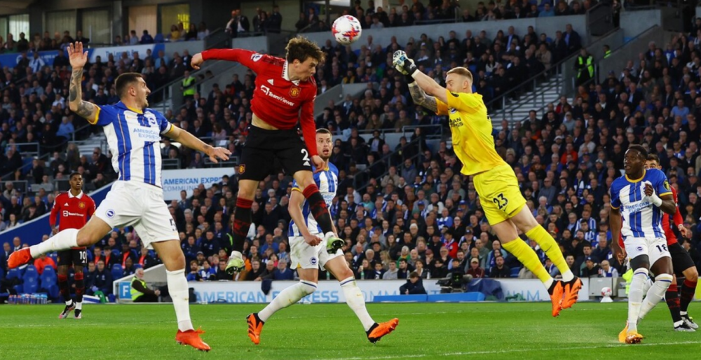  格伊读秒头球破门水晶宫主场绝杀伯恩利