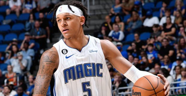  班凯罗首秀惊艳全场，魔术新秀之夜击败活塞收获赛季首胜