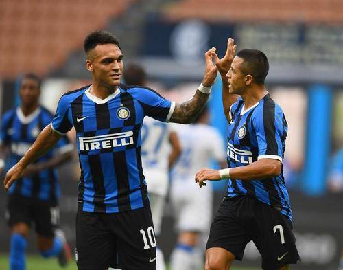  国米主帅运筹帷幄，临场换人收获绝杀展现执教智慧  